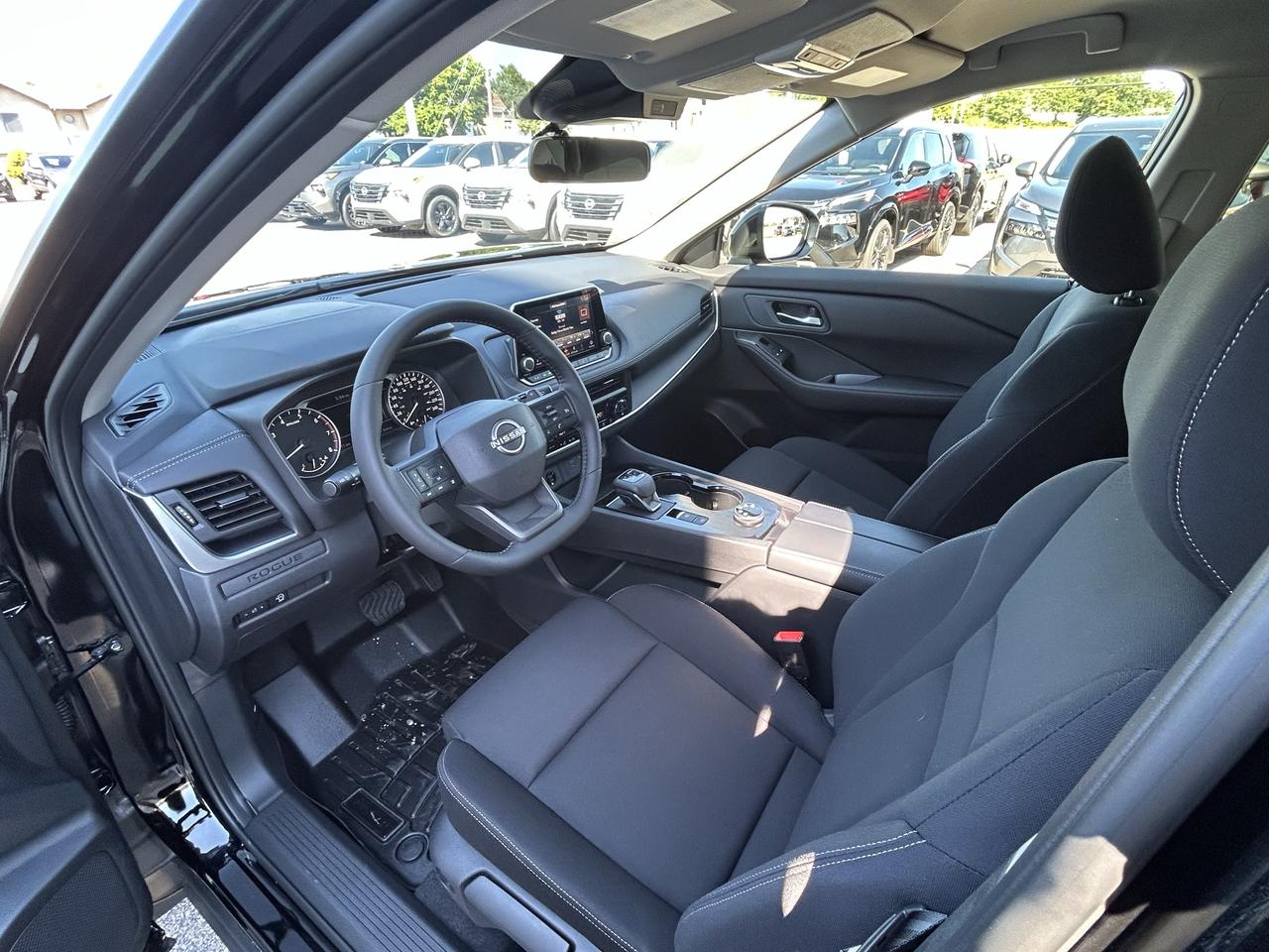2026 Nissan Rogue S Photo