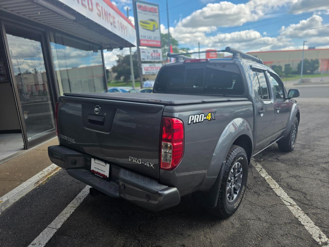 2018 Nissan Frontier PRO-4X | RF Sound | Leather | Sunroof | Heated Seats Photo