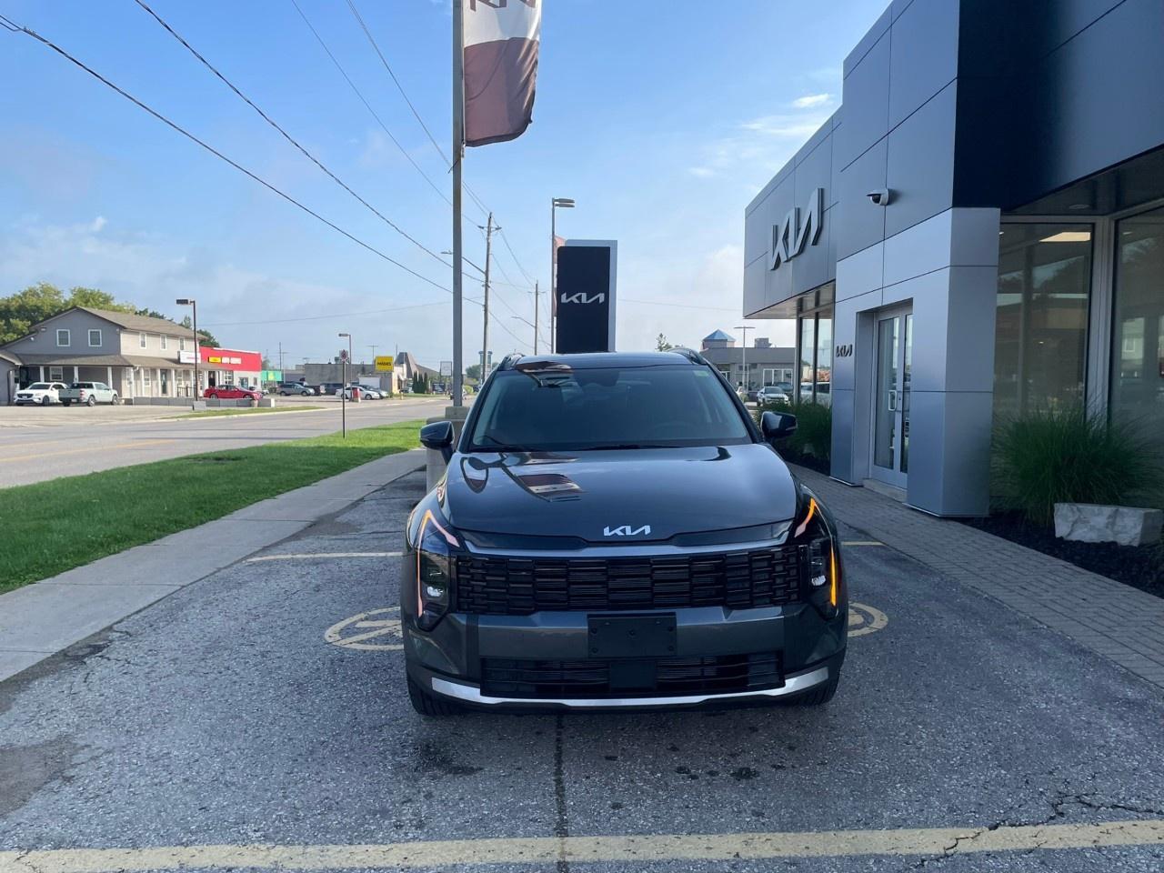 2026 Kia Sportage EX AWD Photo2