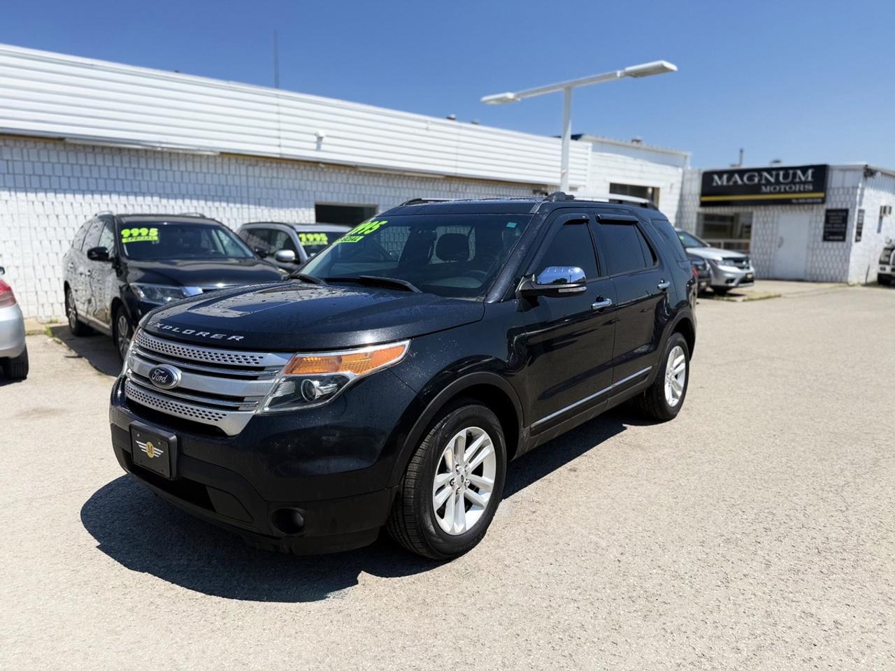 2014 Ford Explorer XLT - NO ACCIDENTS - TWO OWNERS Photo5