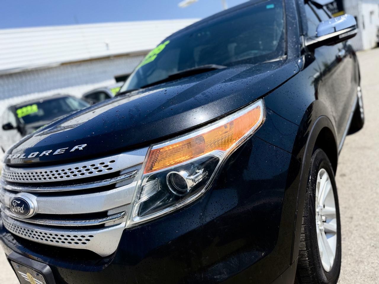 2014 Ford Explorer XLT - NO ACCIDENTS - TWO OWNERS Photo