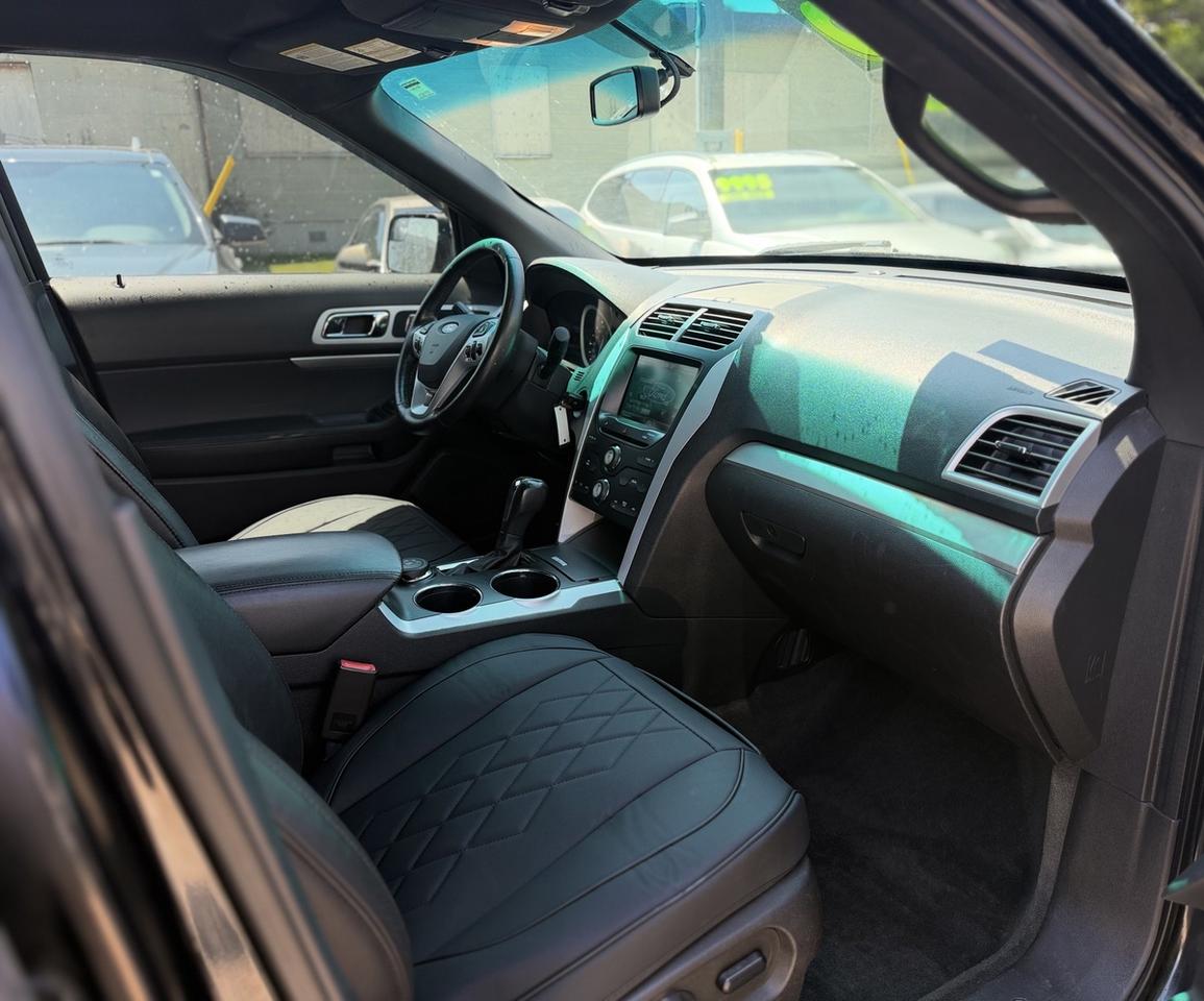 2014 Ford Explorer XLT - NO ACCIDENTS - TWO OWNERS Photo