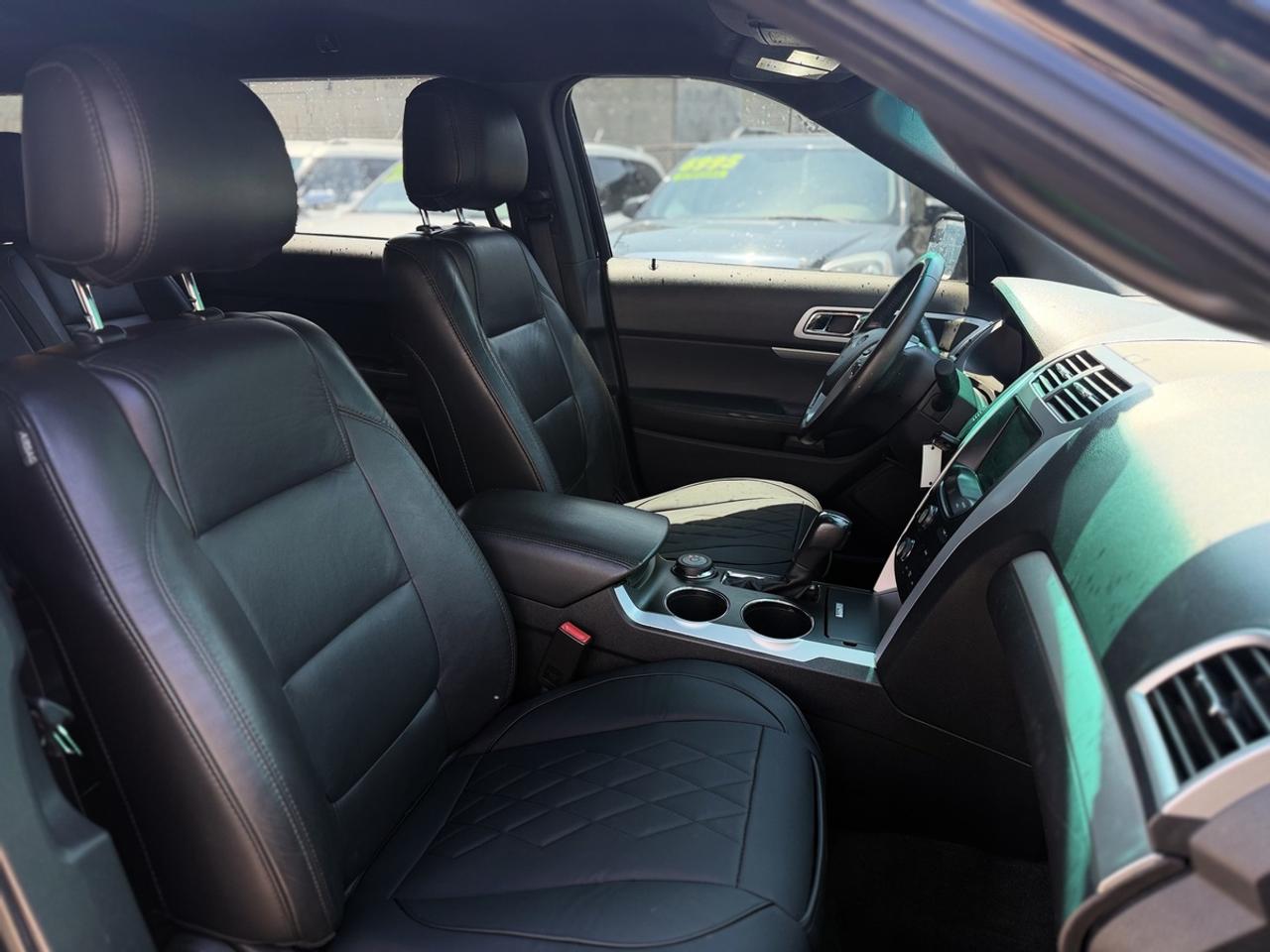 2014 Ford Explorer XLT - NO ACCIDENTS - TWO OWNERS Photo
