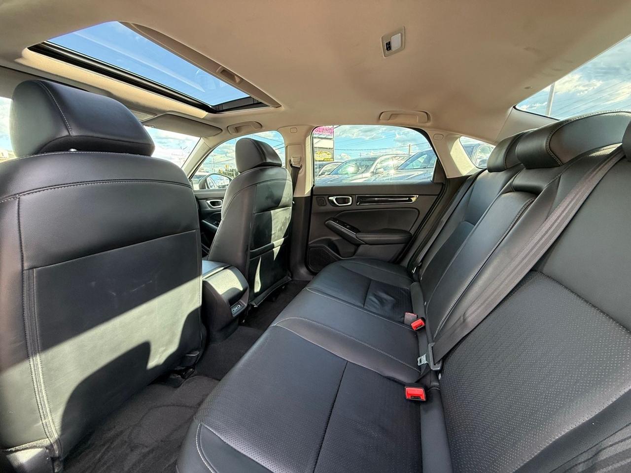 2022 Honda Civic Touring Photo