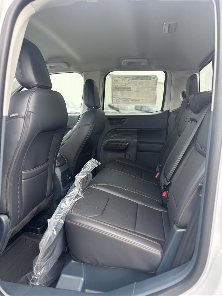 2026 Ford Maverick TREMOR AWD SuperCrew Photo4