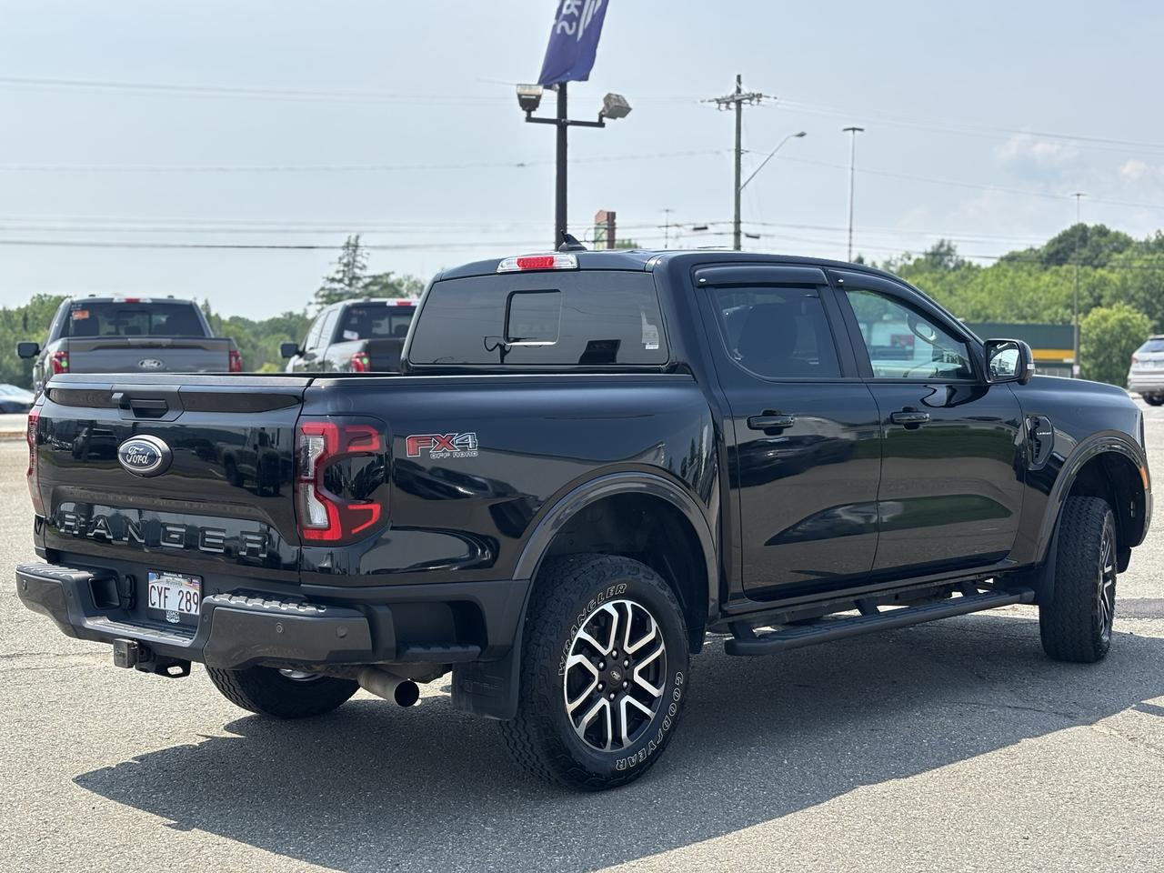 2024 Ford Ranger Lariat Photo3