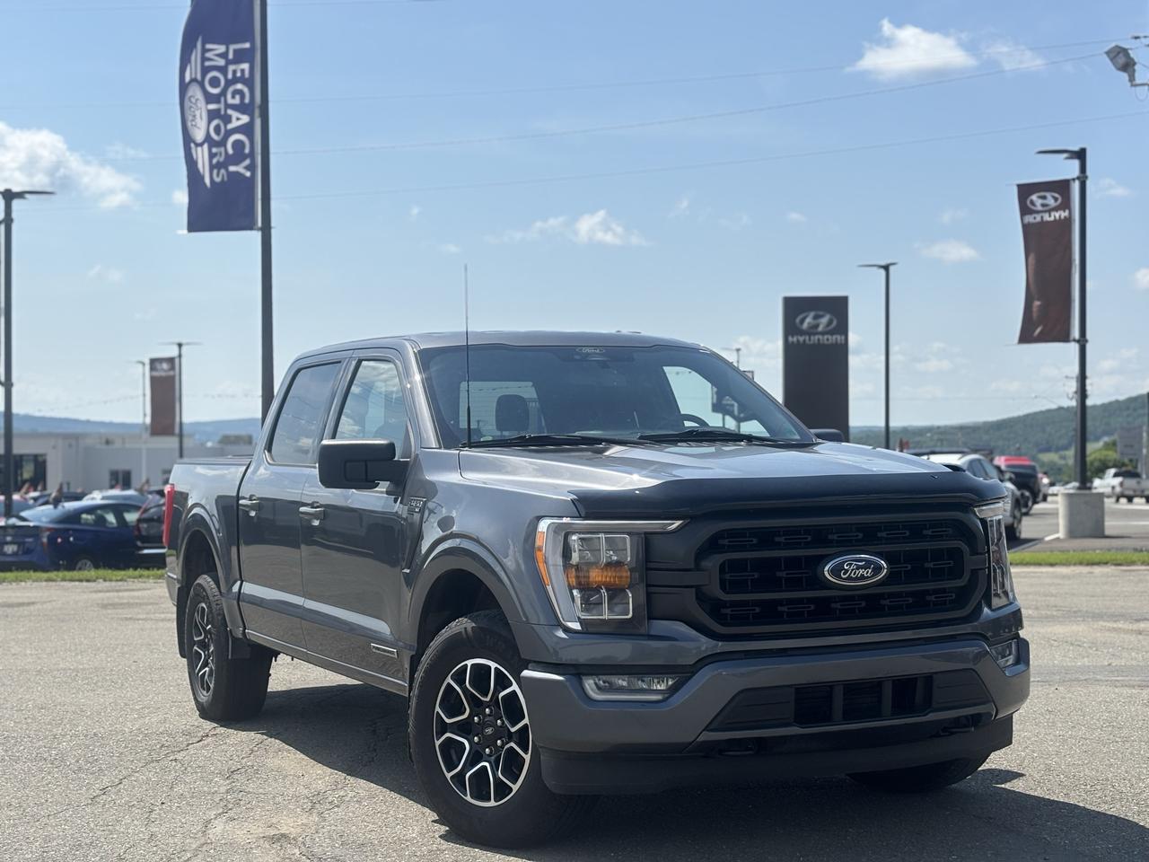Used 2022 Ford XL 4WD SUPERCREW 5.5' BOX NEW, 44H for sale in Woodstock, NB