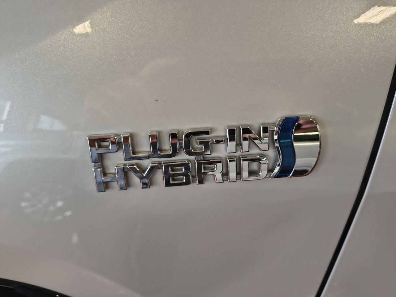 2023 Toyota RAV4 Plug-In Hybrid XSE Photo0