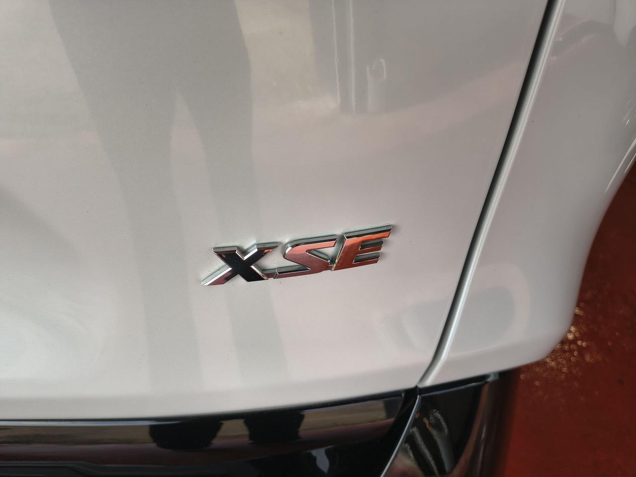 2023 Toyota RAV4 Plug-In Hybrid XSE Photo0