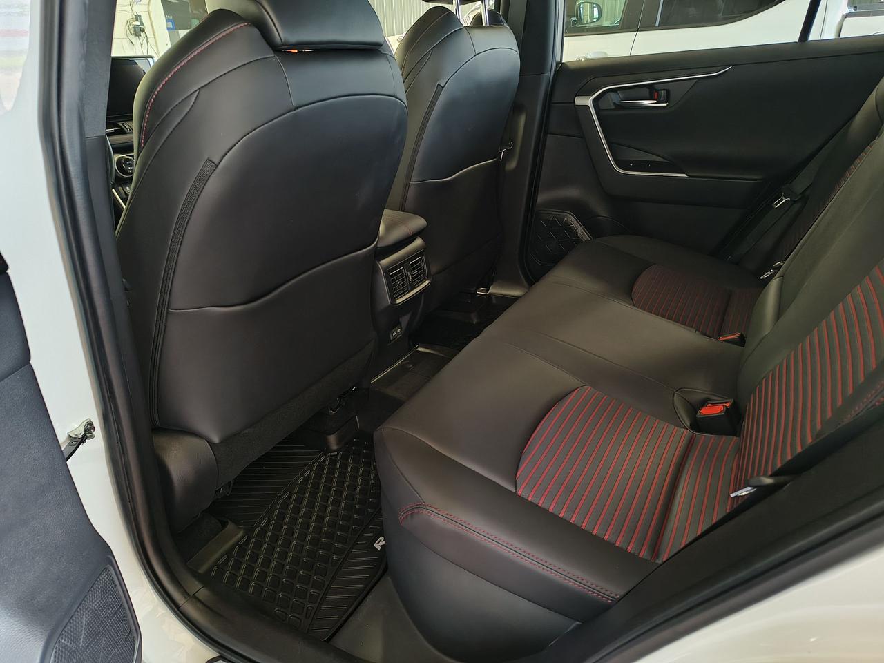 2023 Toyota RAV4 Plug-In Hybrid XSE Photo0
