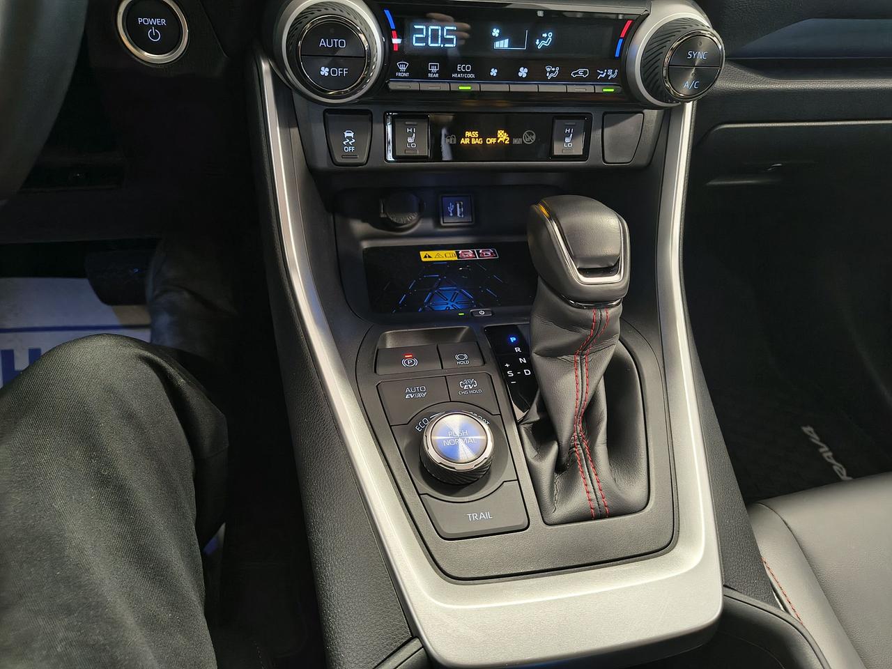 2023 Toyota RAV4 Plug-In Hybrid XSE Photo