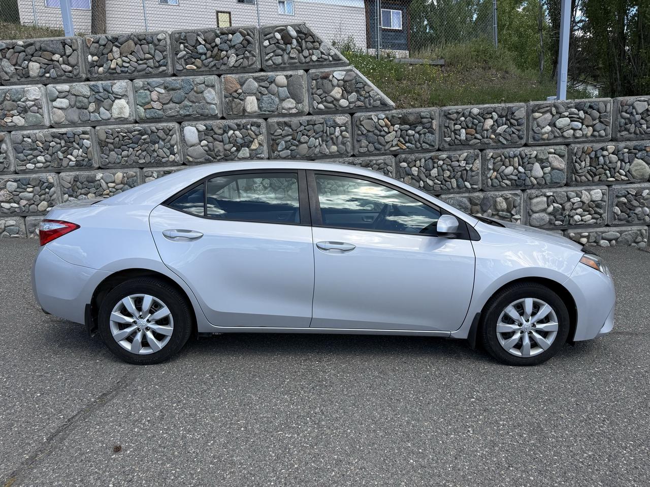 2014 Toyota Corolla LE Photo