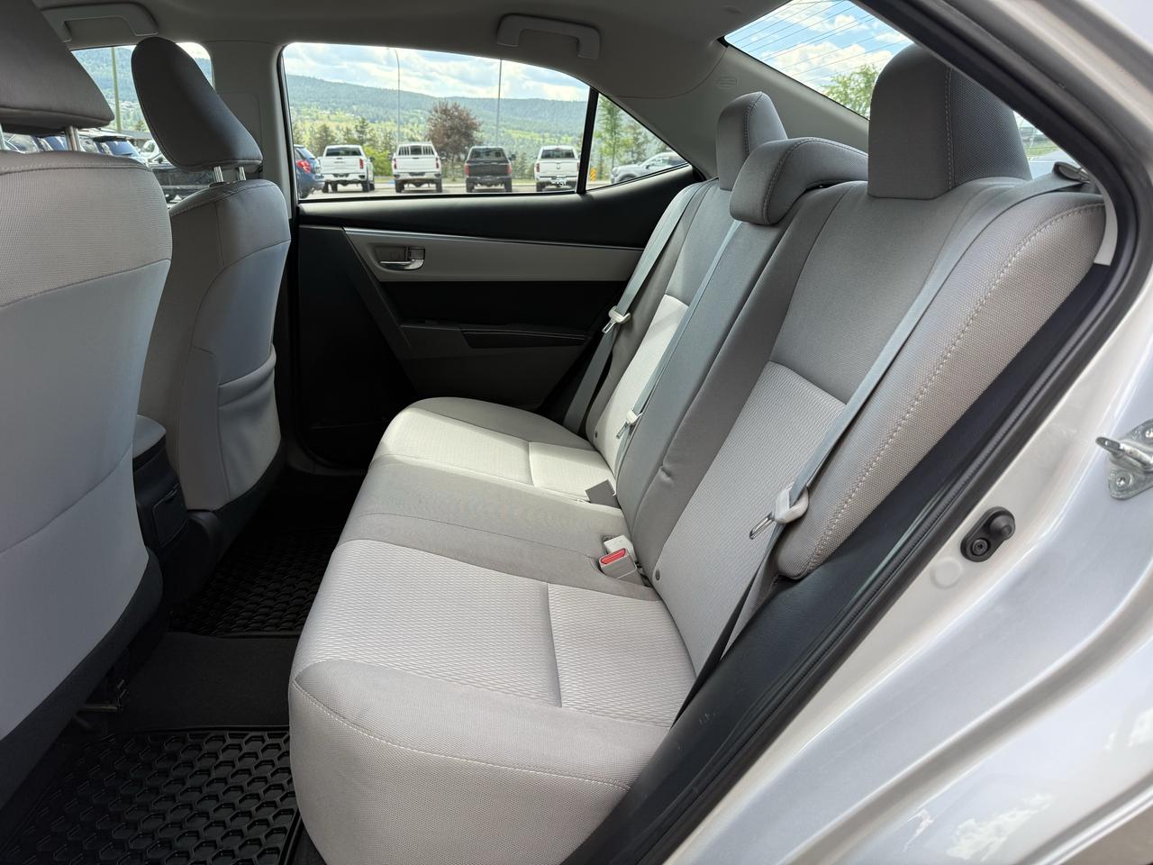 2014 Toyota Corolla LE Photo