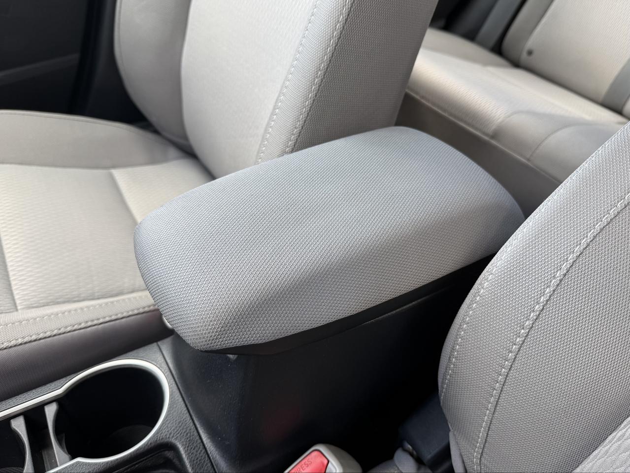 2014 Toyota Corolla LE Photo