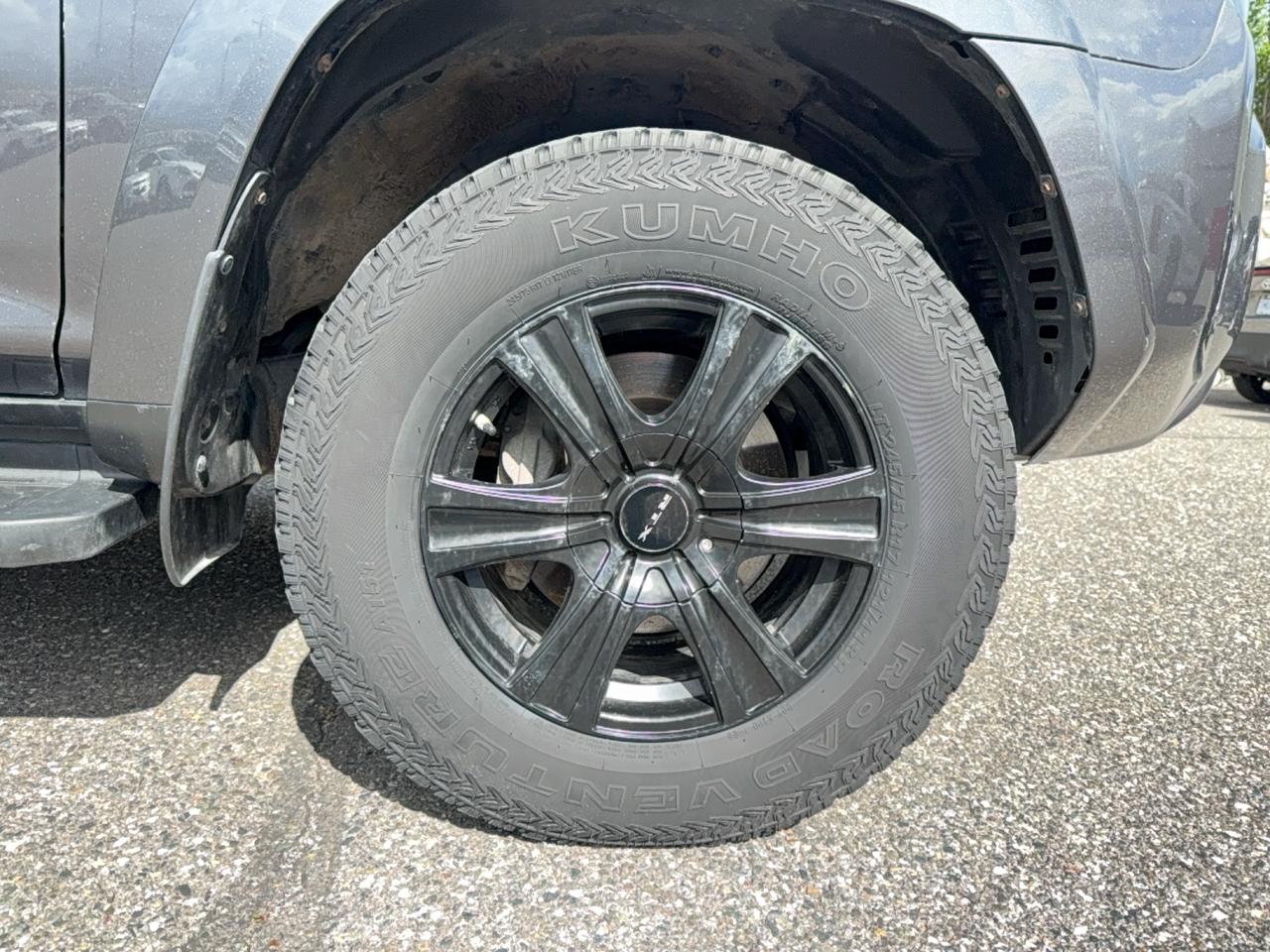 2019 Toyota 4Runner SR5 Photo