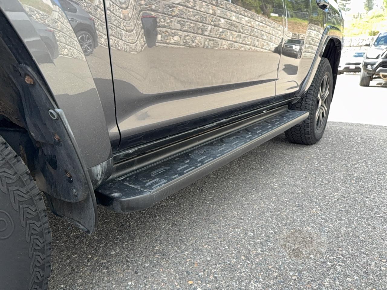 2019 Toyota 4Runner SR5 Photo