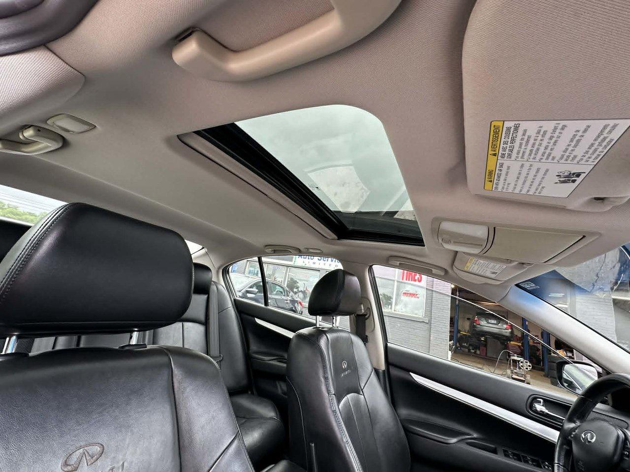 2010 Infiniti G37 Sedan x Photo