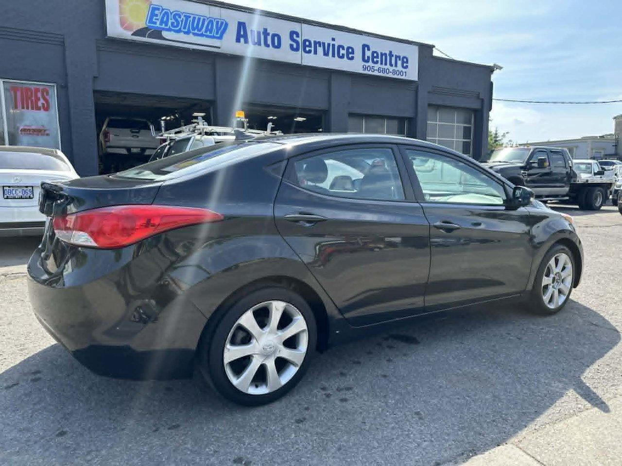 2012 Hyundai Elantra GLS Photo