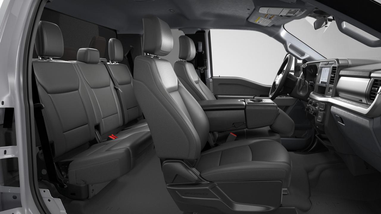 2026 Ford Super Duty F-250 XLT Photo