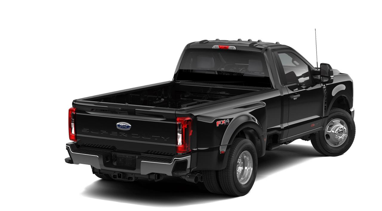 2026 Ford Super Duty F-350 XLT Photo