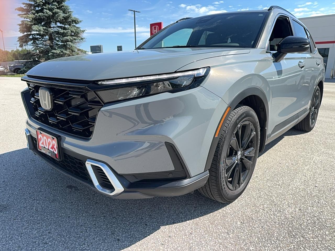 2023 Honda CR-V Hybrid Touring Hybrid 4WD Photo0
