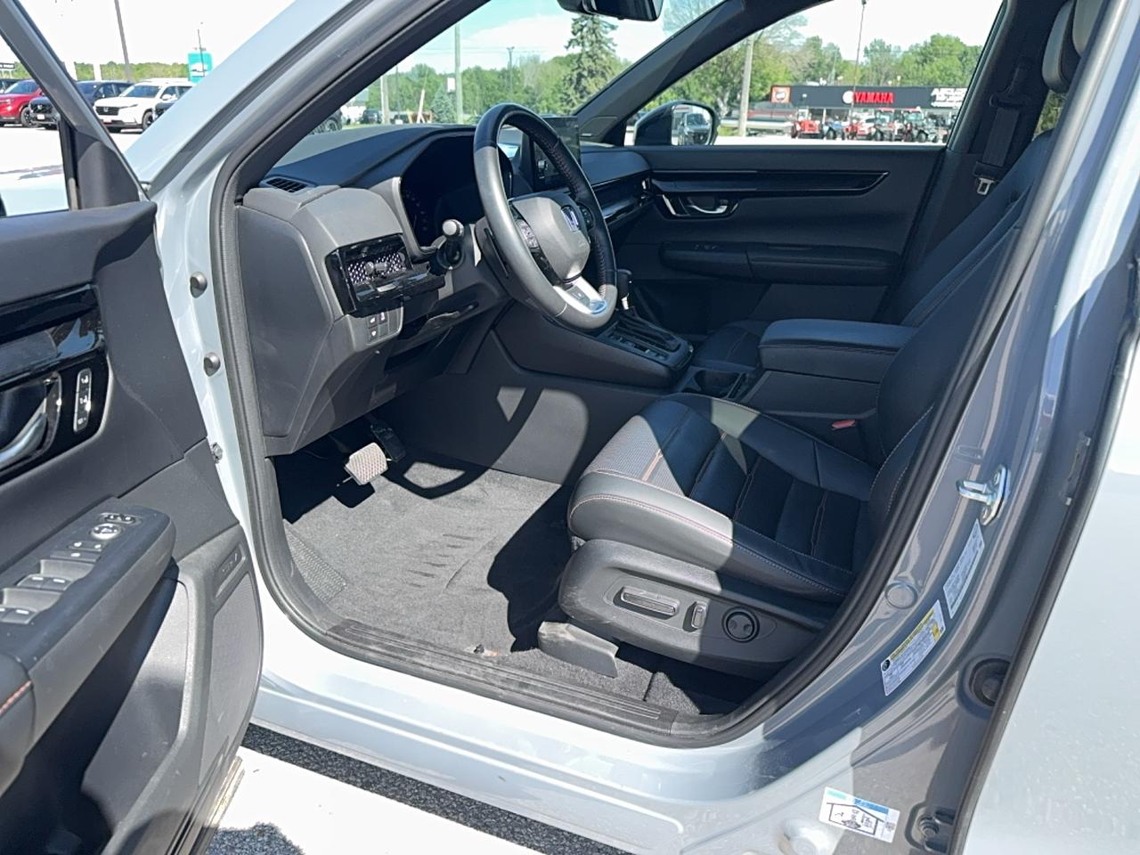 2023 Honda CR-V Hybrid Touring Hybrid 4WD Photo
