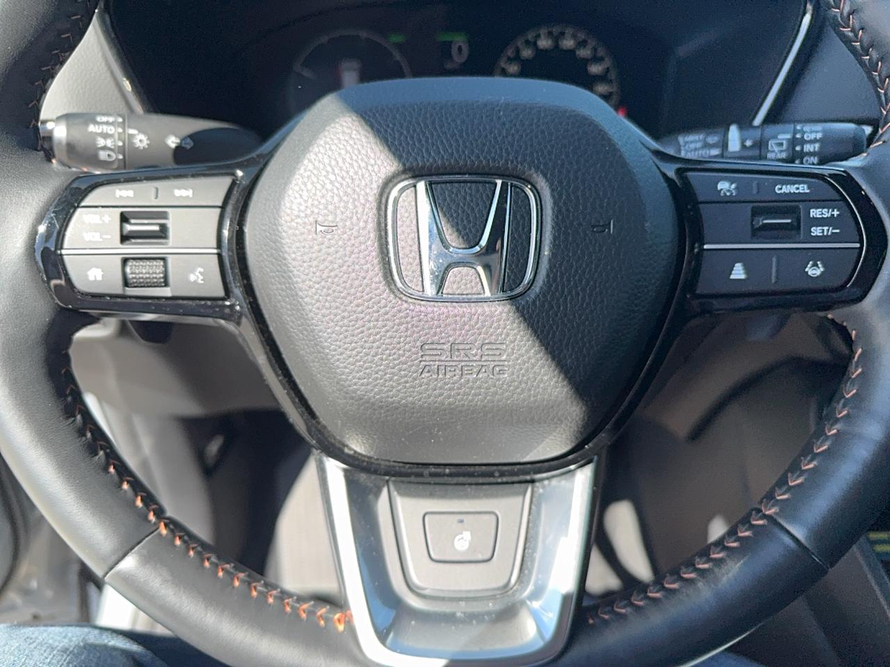 2023 Honda CR-V Hybrid Touring Hybrid 4WD Photo