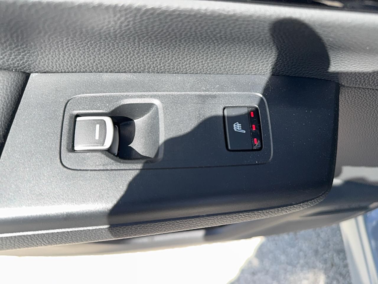 2023 Honda CR-V Hybrid Touring Hybrid 4WD Photo