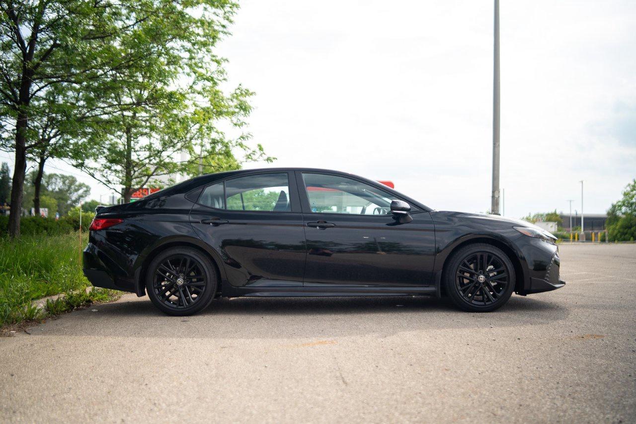 2026 Toyota Camry SE Upgrade AWD Photo