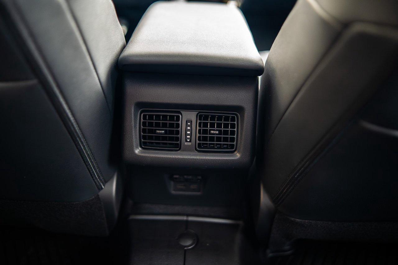 2026 Toyota Camry SE Upgrade AWD Photo