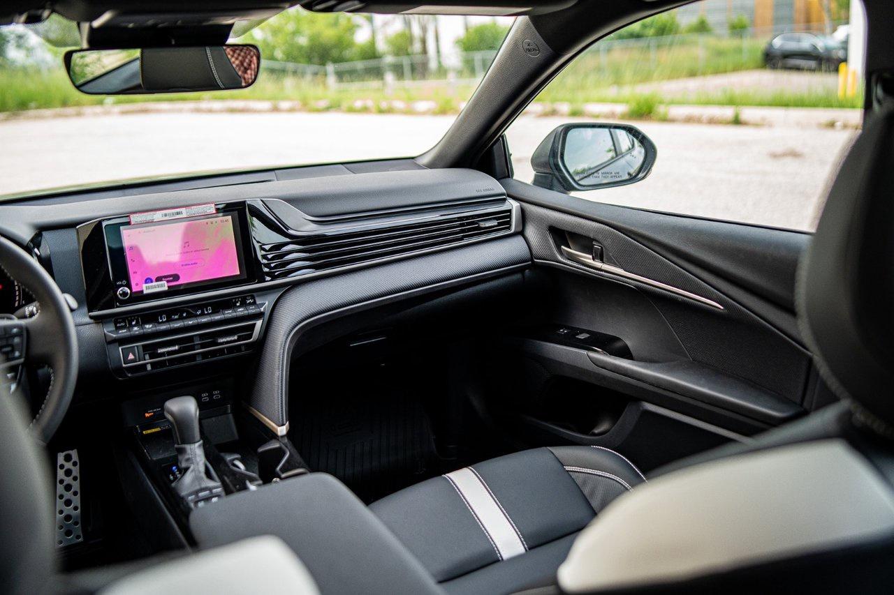 2026 Toyota Camry SE Upgrade AWD Photo