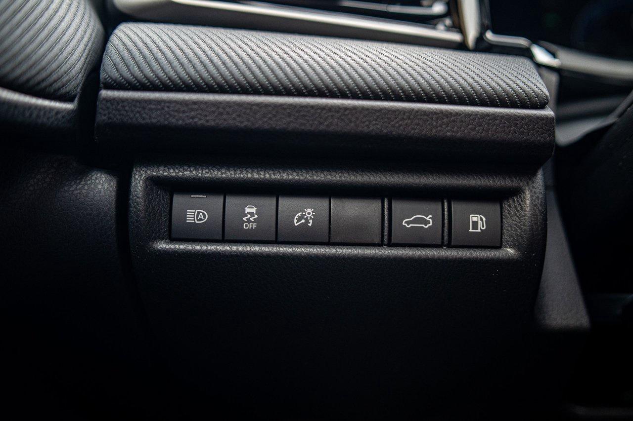 2026 Toyota Camry SE Upgrade AWD Photo