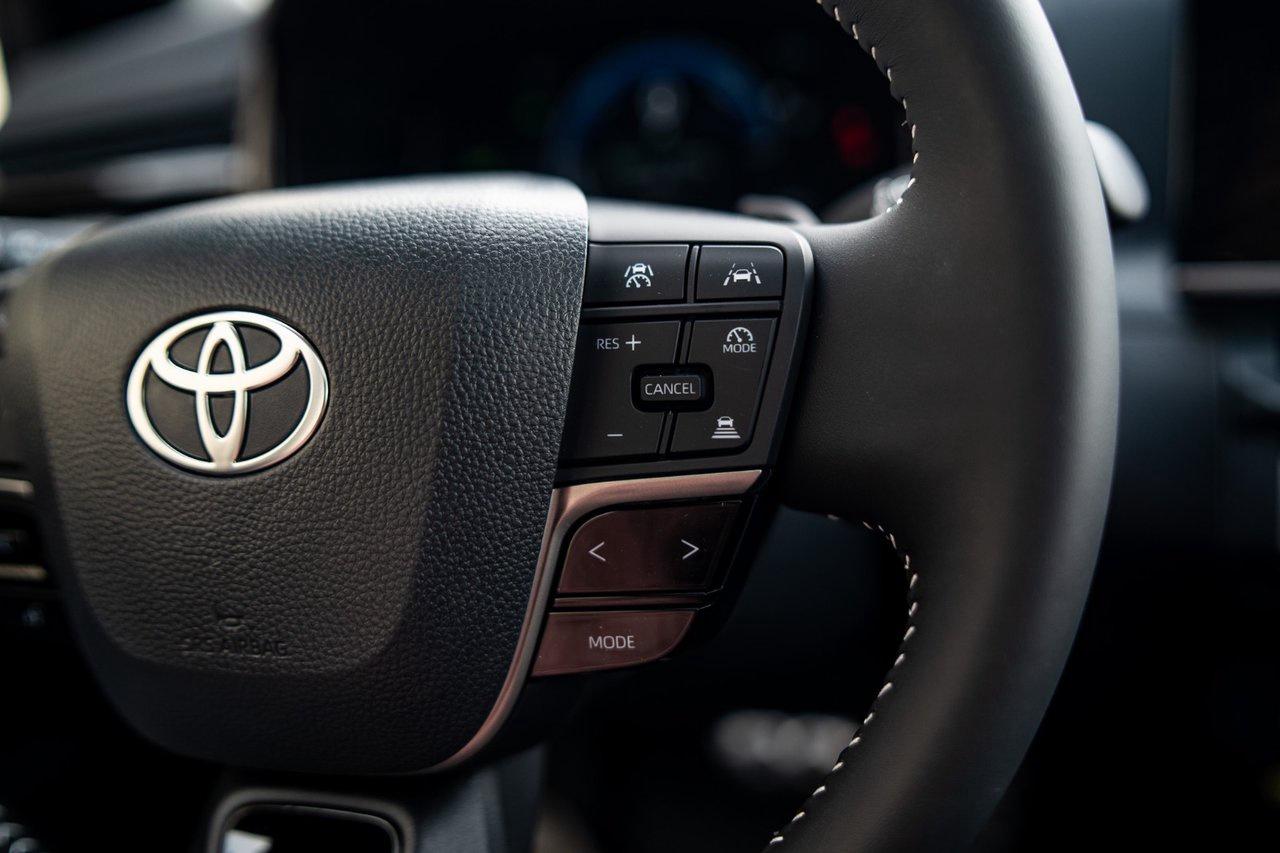 2026 Toyota Camry SE Upgrade AWD Photo