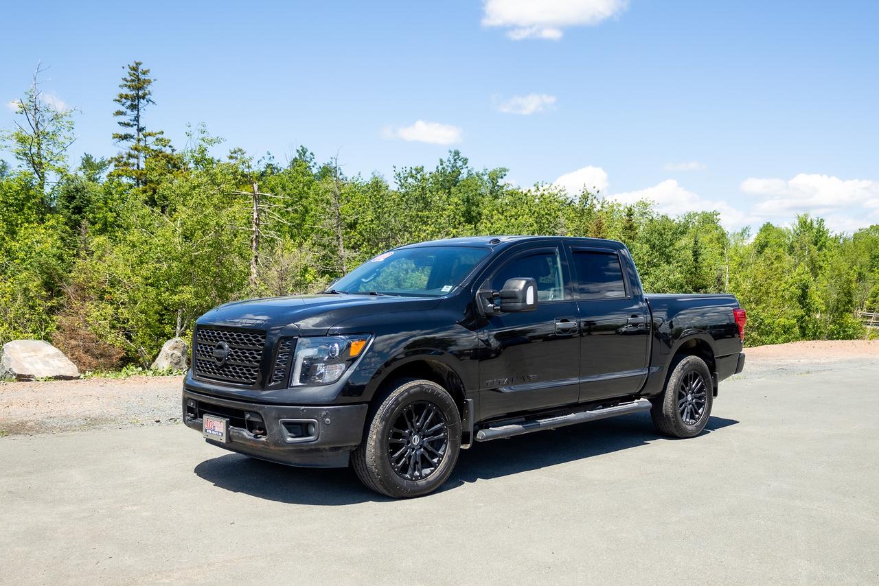 2019 Nissan Titan SL MIDNIGHT EDITION