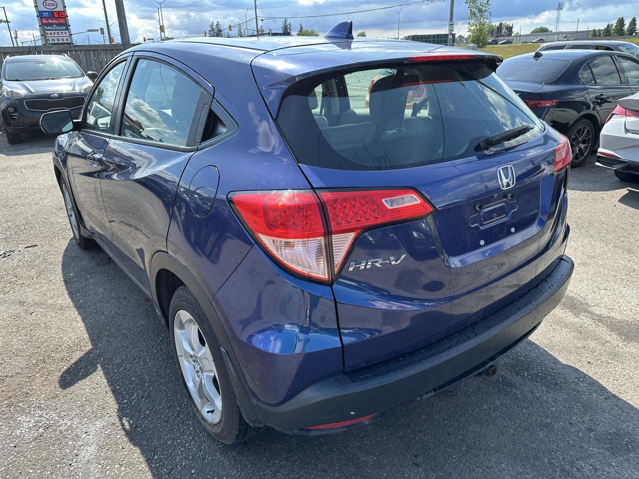2016 Honda HR-V LX, WELL MAINTAINED, FUEL EFFICENT, CERTIFIED Photo
