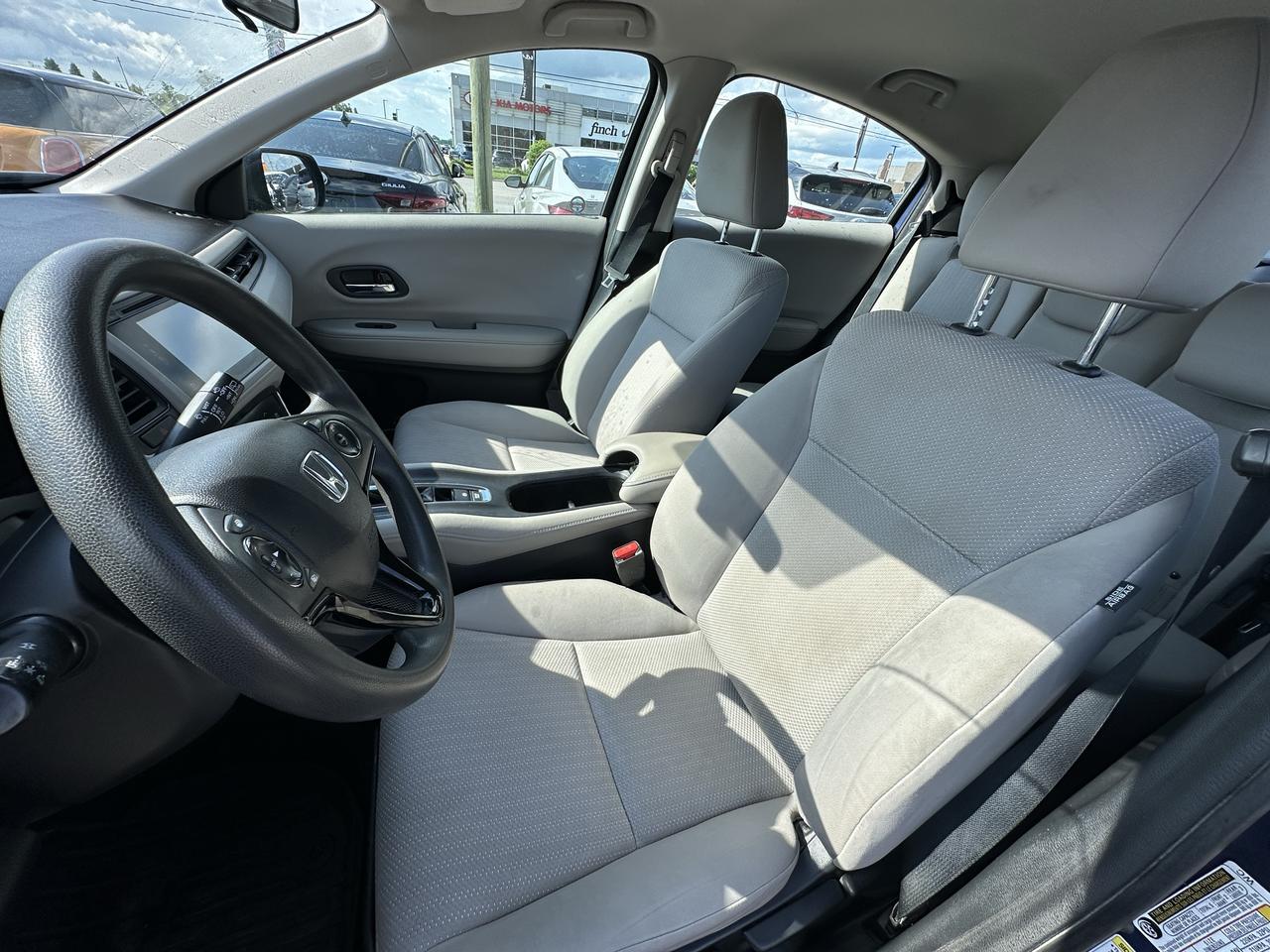 2016 Honda HR-V LX, WELL MAINTAINED, FUEL EFFICENT, CERTIFIED Photo