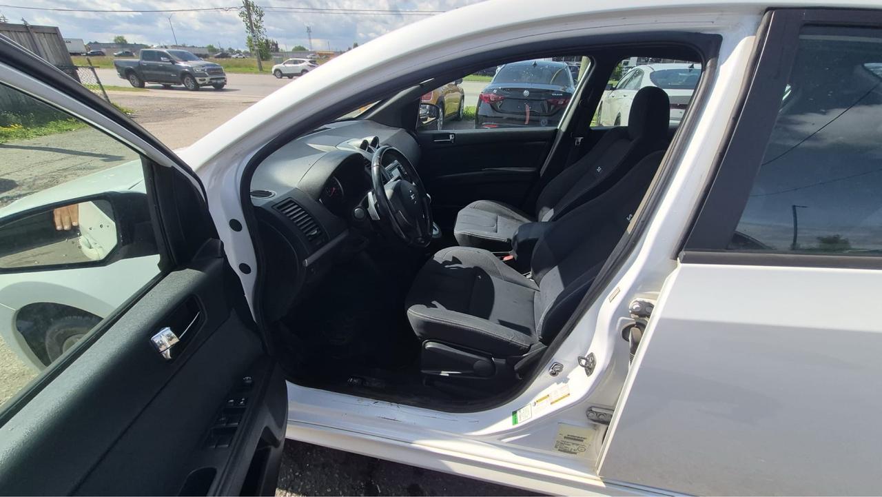 2011 Nissan Sentra SE-R, SUNROOF, ALLOYS, NAVI, ONLY 83KMS, CERT Photo