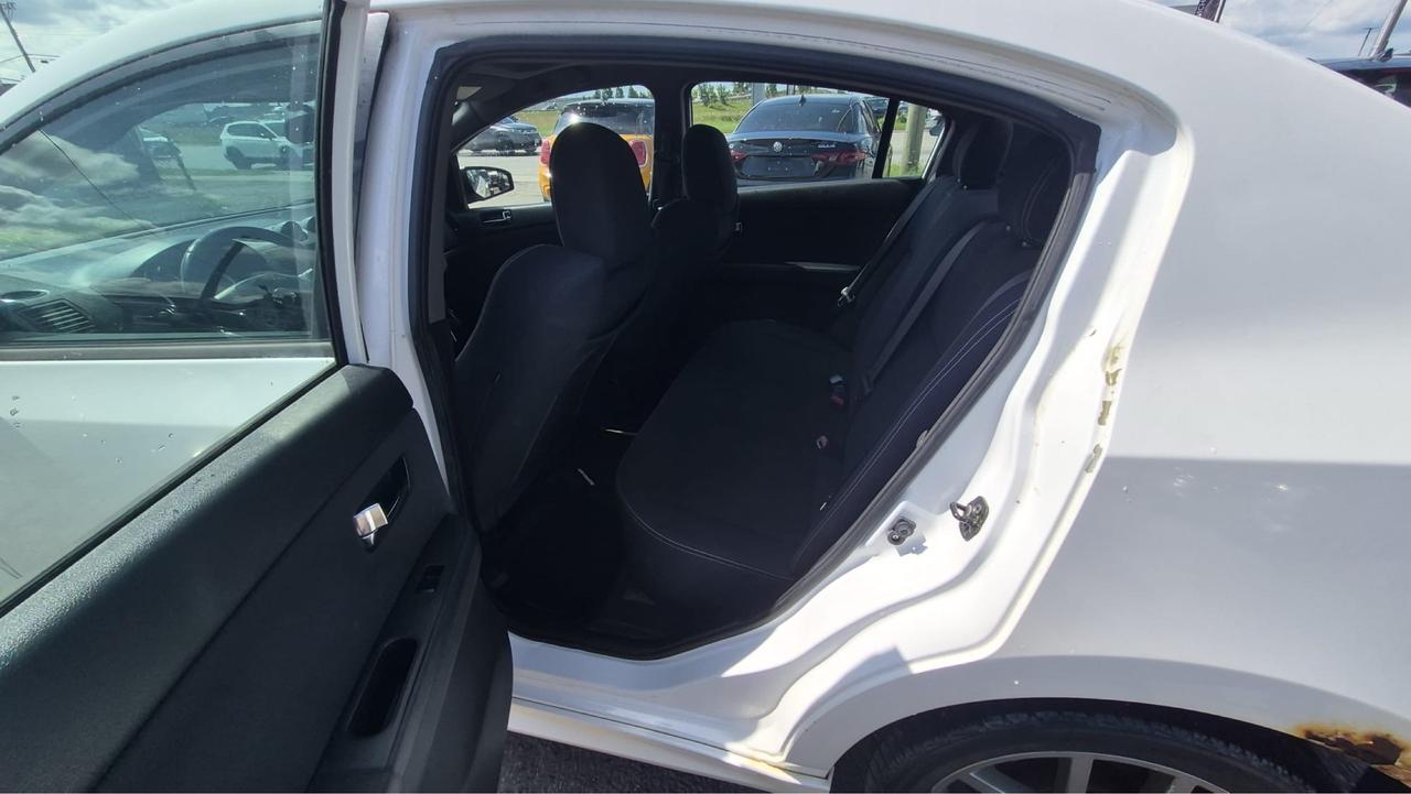 2011 Nissan Sentra SE-R, SUNROOF, ALLOYS, NAVI, ONLY 83KMS, CERT Photo