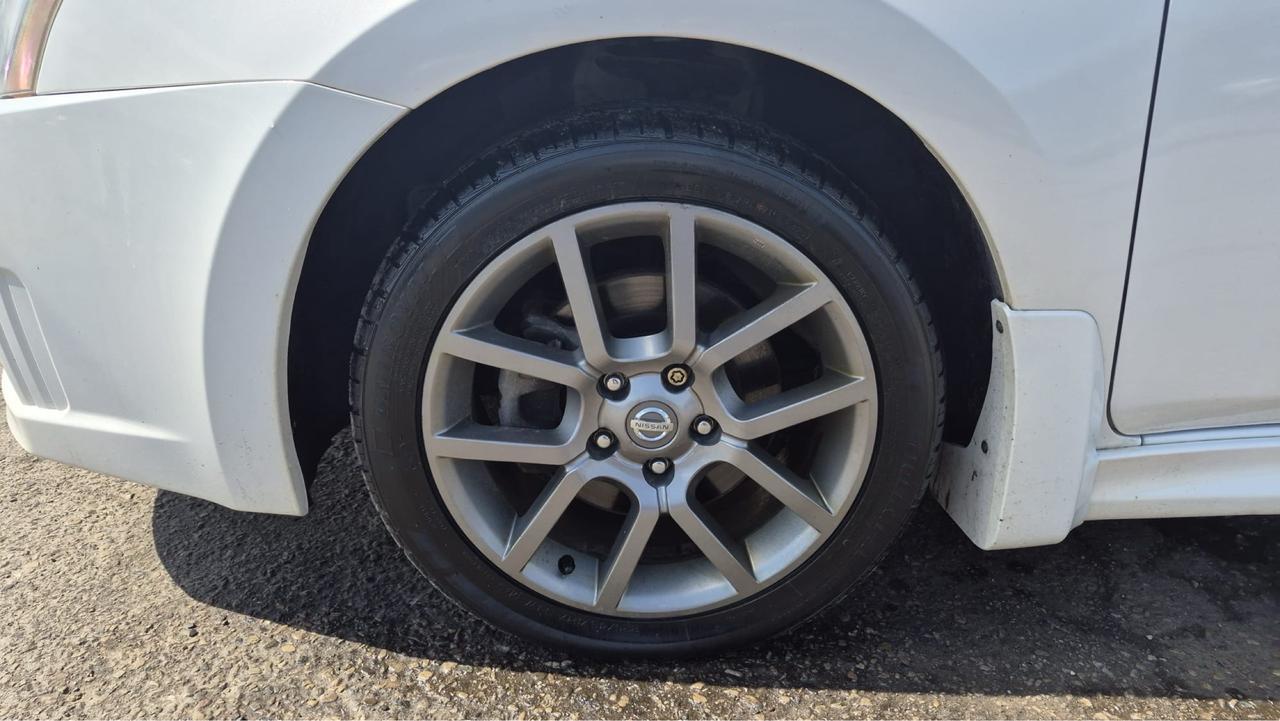 2011 Nissan Sentra SE-R, SUNROOF, ALLOYS, NAVI, ONLY 83KMS, CERT Photo