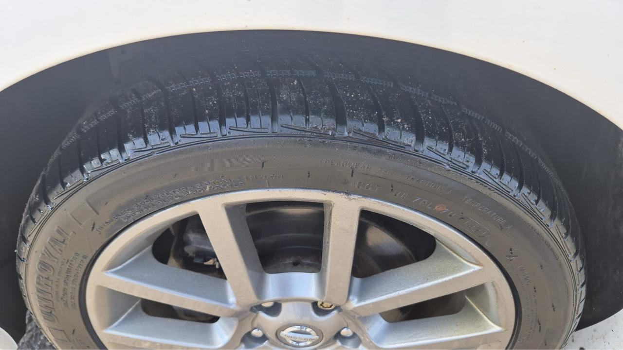 2011 Nissan Sentra SE-R, SUNROOF, ALLOYS, NAVI, ONLY 83KMS, CERT Photo