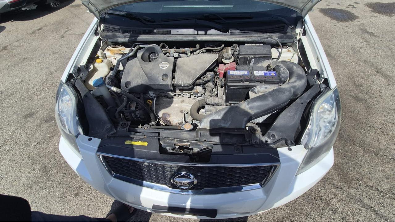 2011 Nissan Sentra SE-R, SUNROOF, ALLOYS, NAVI, ONLY 83KMS, CERT Photo