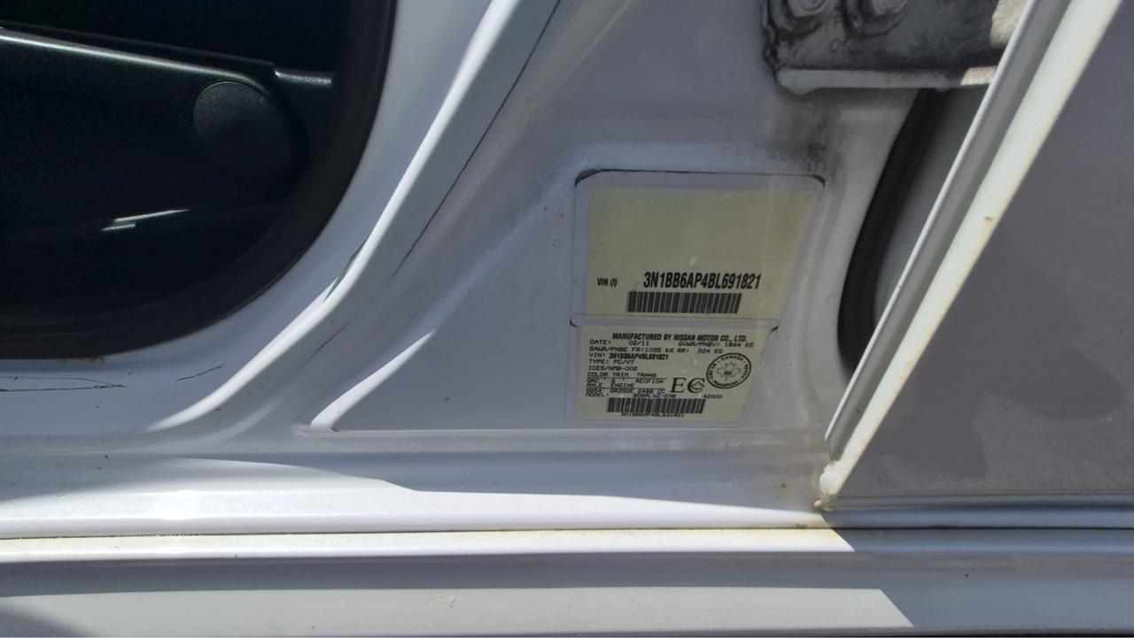 2011 Nissan Sentra SE-R, SUNROOF, ALLOYS, NAVI, ONLY 83KMS, CERT Photo