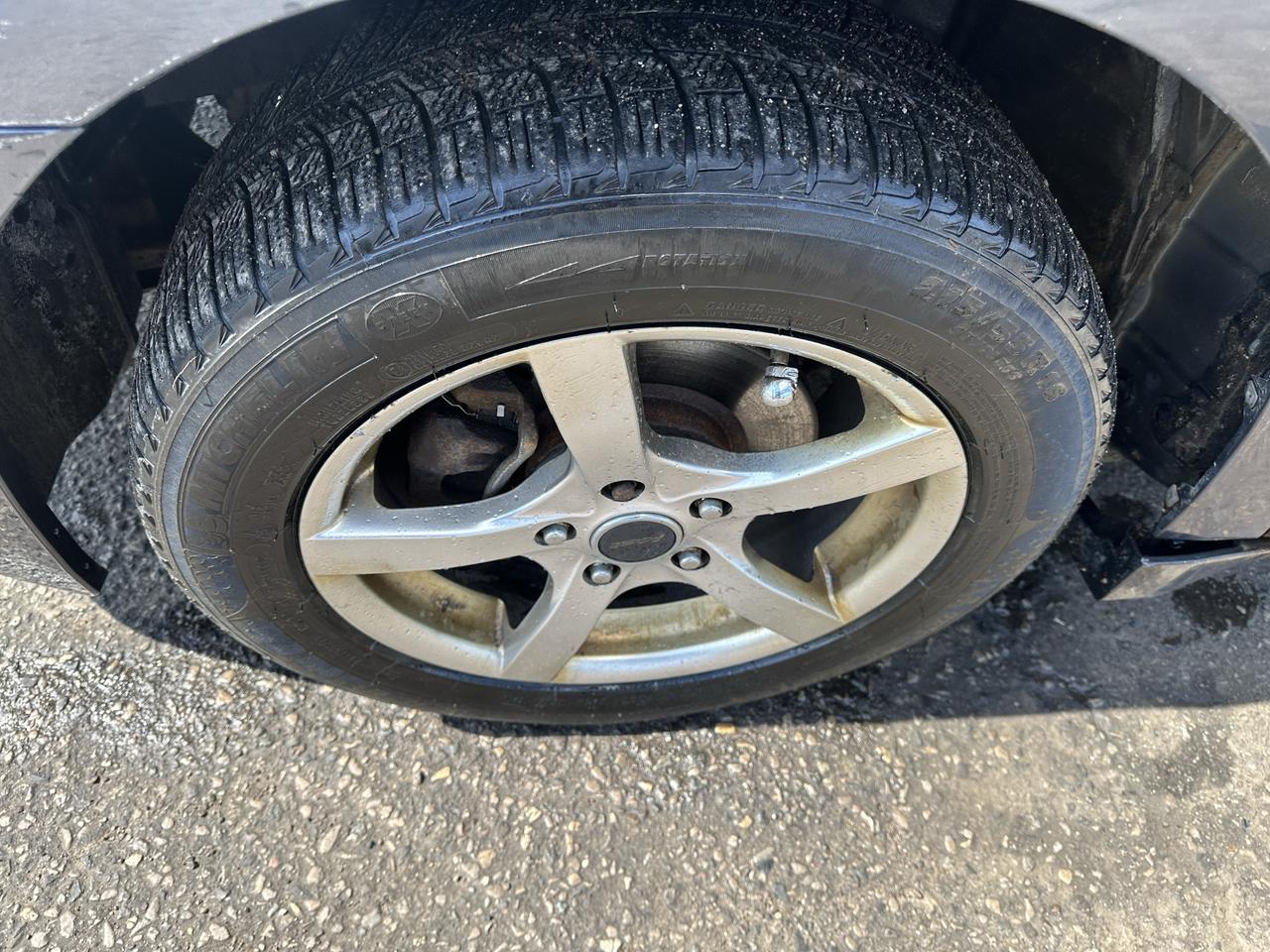 2004 Honda Accord AS IS, EX-L, RUNS AND DRIVES WELL, RUSTY UNDER Photo