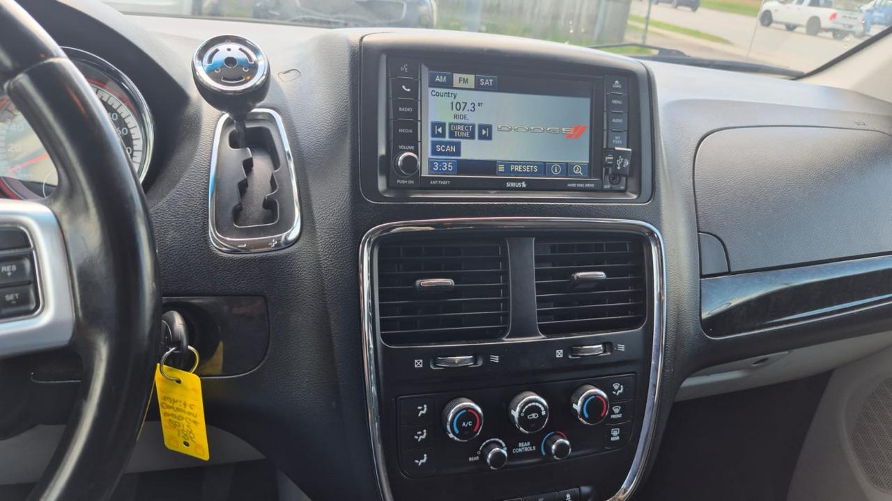 2012 Dodge Grand Caravan AS IS, SXT, RUNS AND DRIVES WELL, STOW N GO Photo