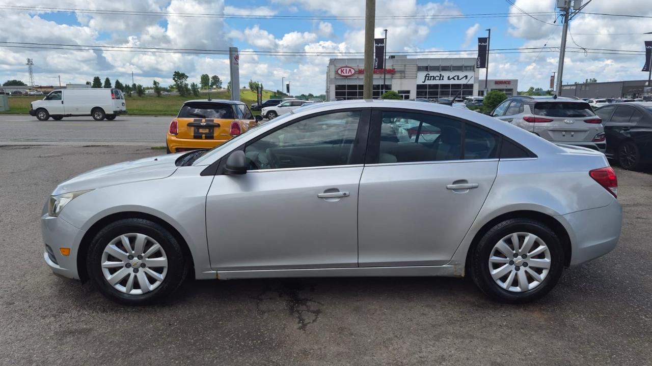 2011 Chevrolet Cruze LS+ w/1SB, ONLY 120KMS, DRIVES GREAT, CERTIFIED Photo