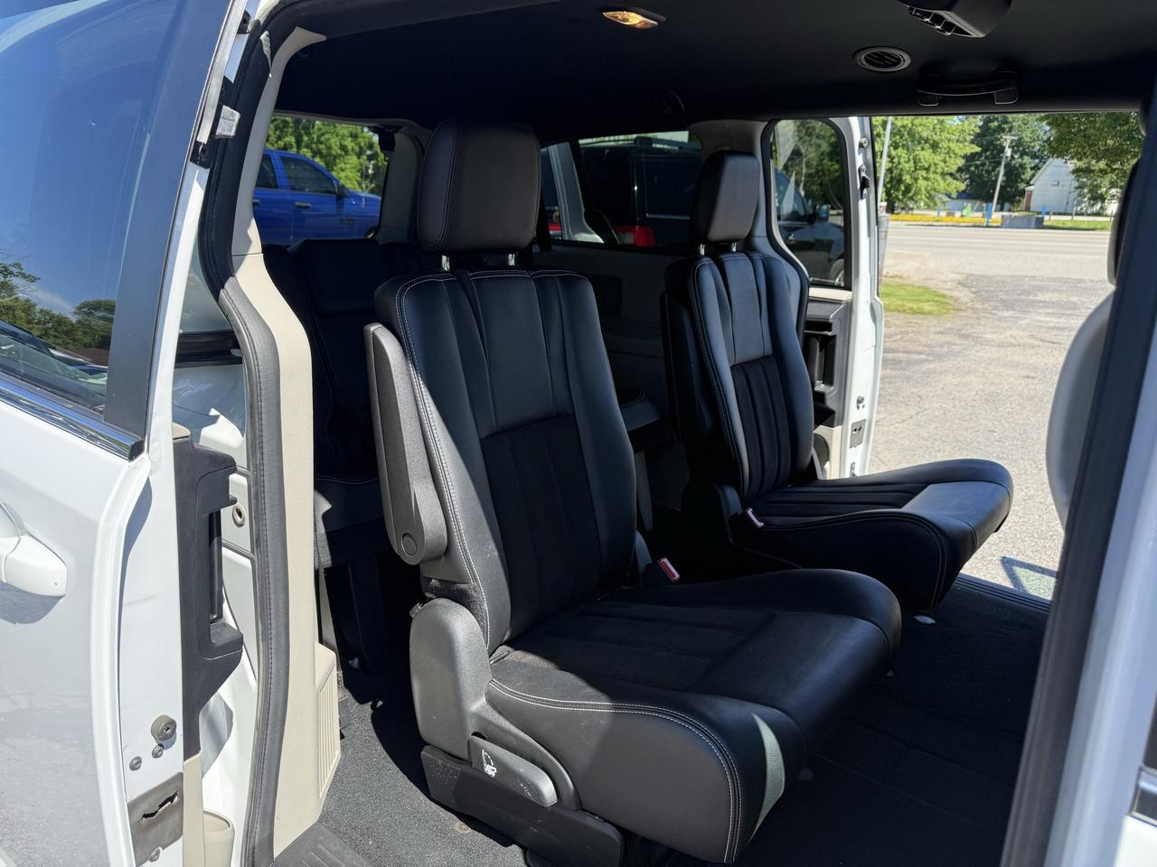 2019 Dodge Grand Caravan SXT Premium Plus AS IS SPECIAL Photo