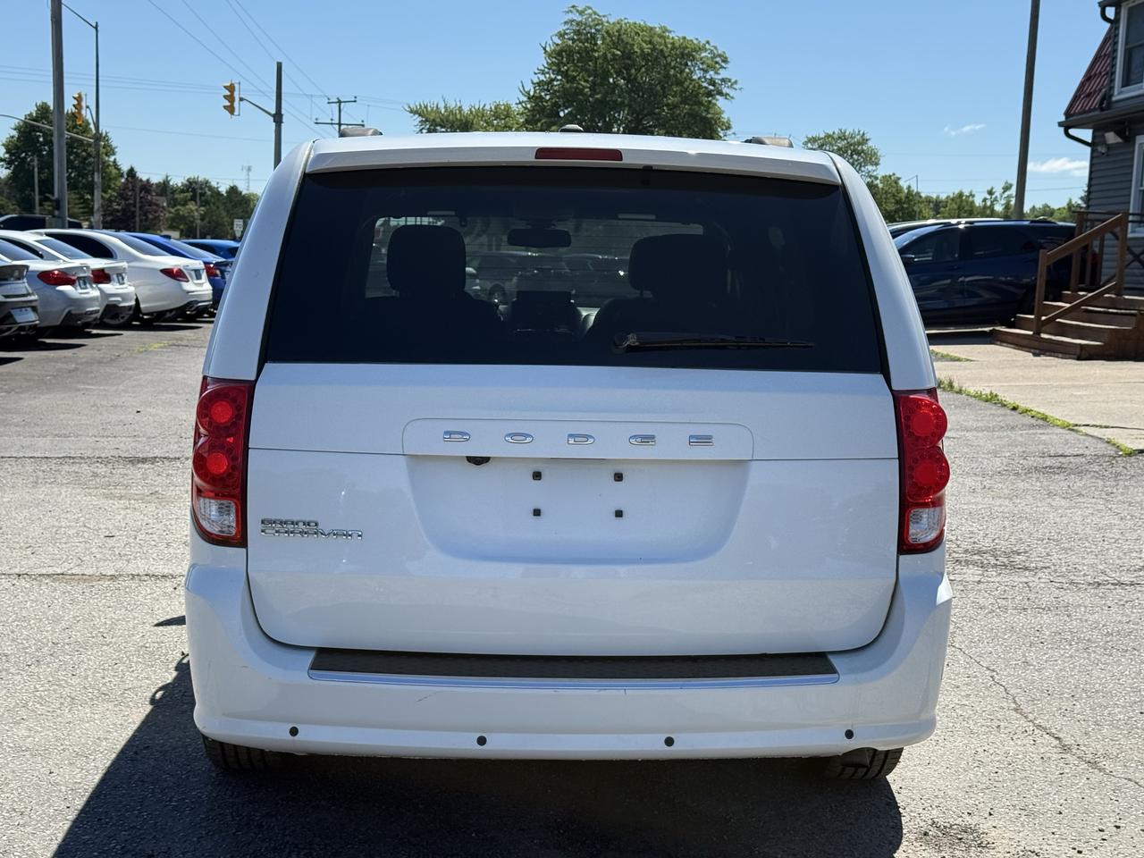 2019 Dodge Grand Caravan SXT Premium Plus AS IS SPECIAL Photo3