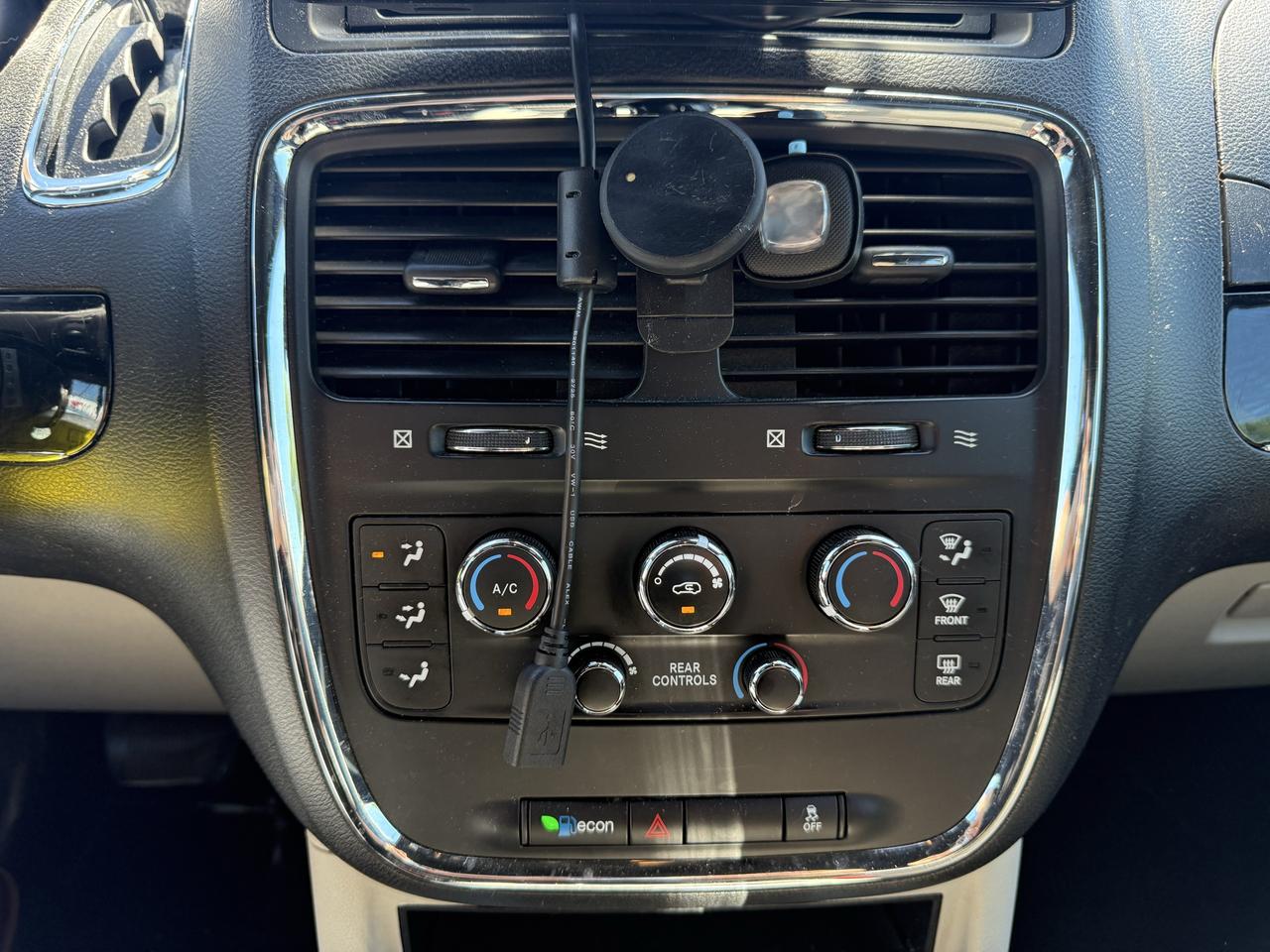 2019 Dodge Grand Caravan SXT Premium Plus AS IS SPECIAL Photo