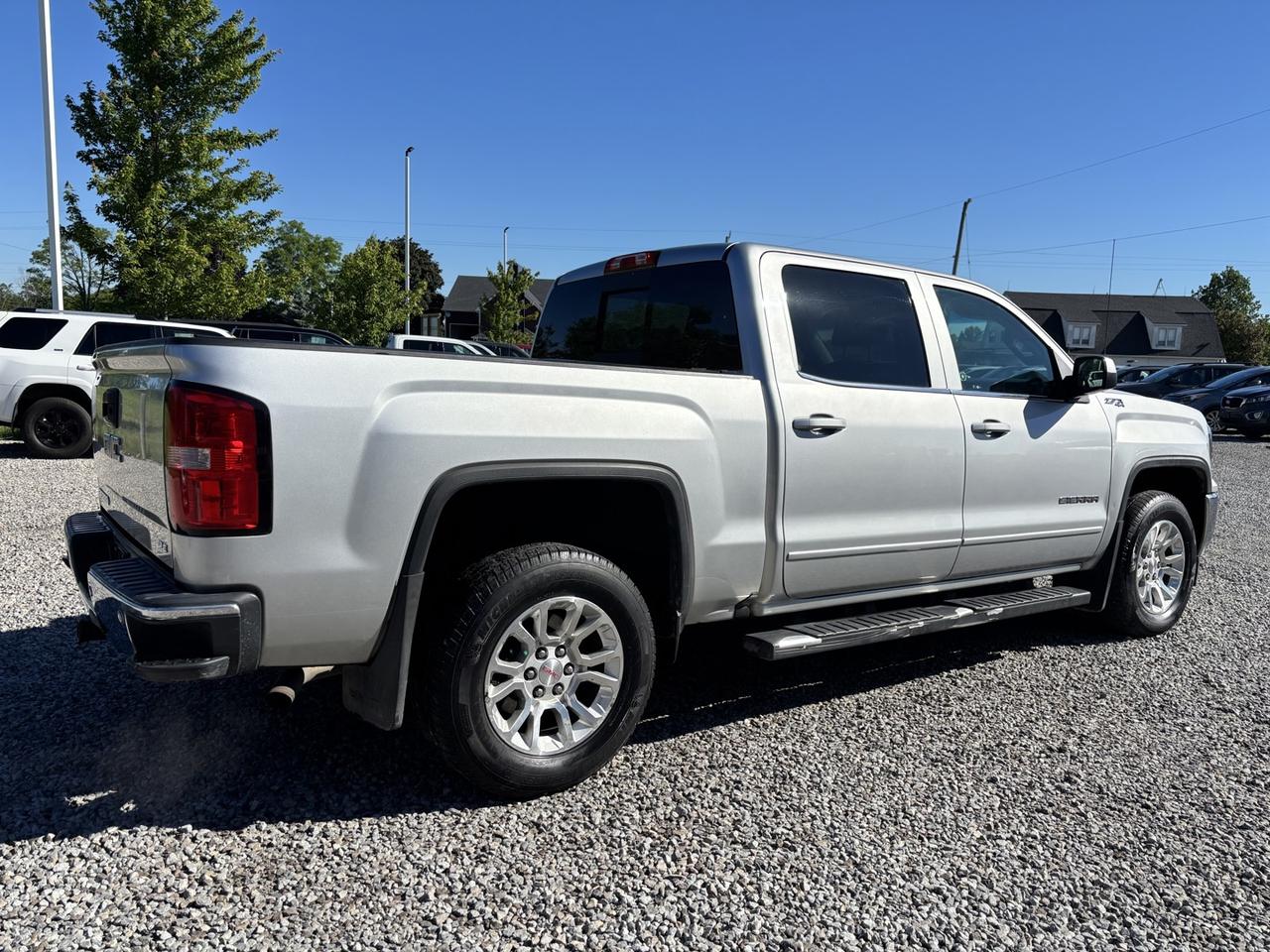 2018 GMC Sierra 1500 SLE ~UNDERCOATED~1 OWNER~CLEAN CARFAX~ Photo4