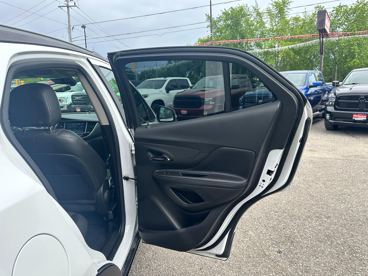 2019 Buick Encore SportTouring Heated Cloth RemStart FM/XM A/C Alloy Photo